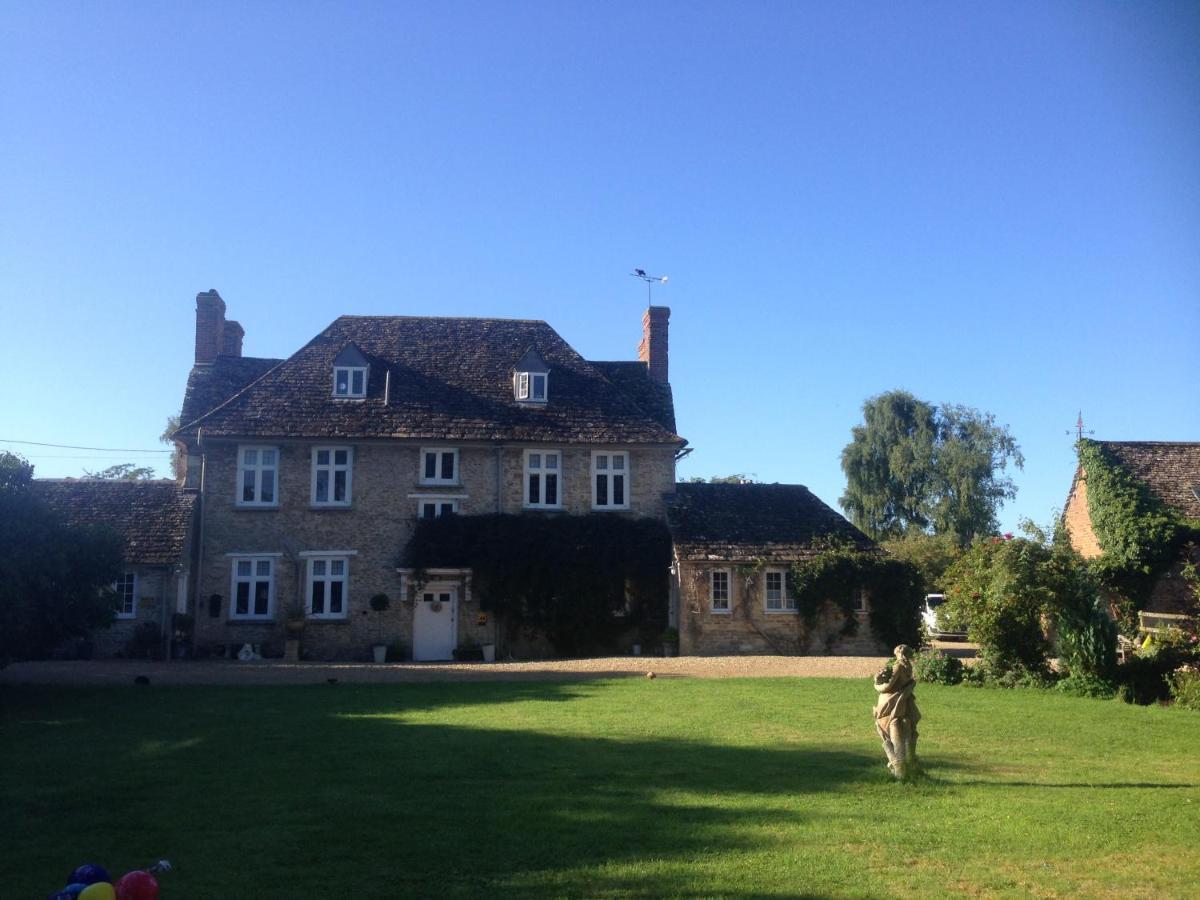 Villa Buscot Manor Exterior foto